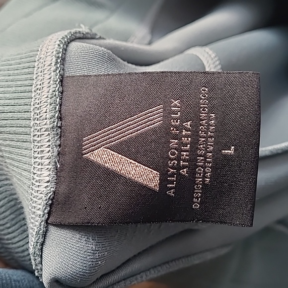 Allyson Felix Athleta Legend Travel Sweatpant Large - Picture 8 of 9